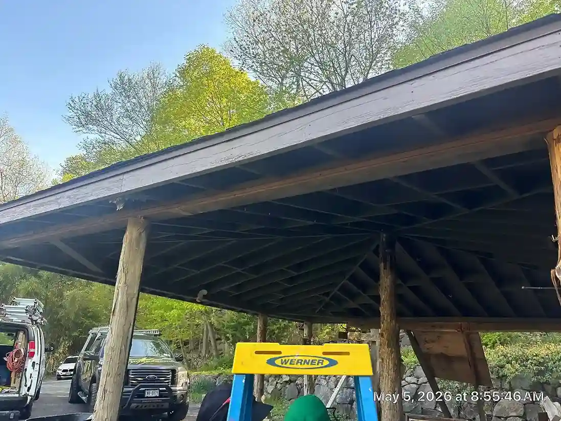 Installing a baffled ridge exhaust ventilation system